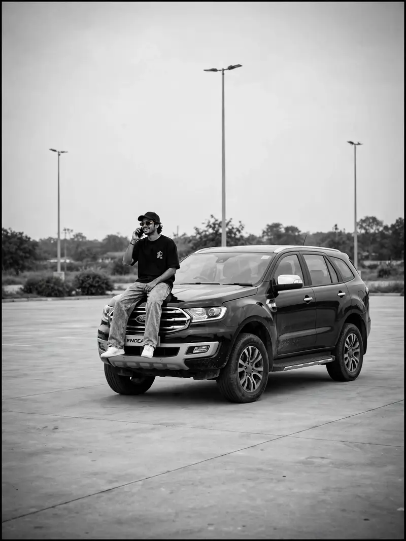 Scorpio SUV Hood Portrait Prompt